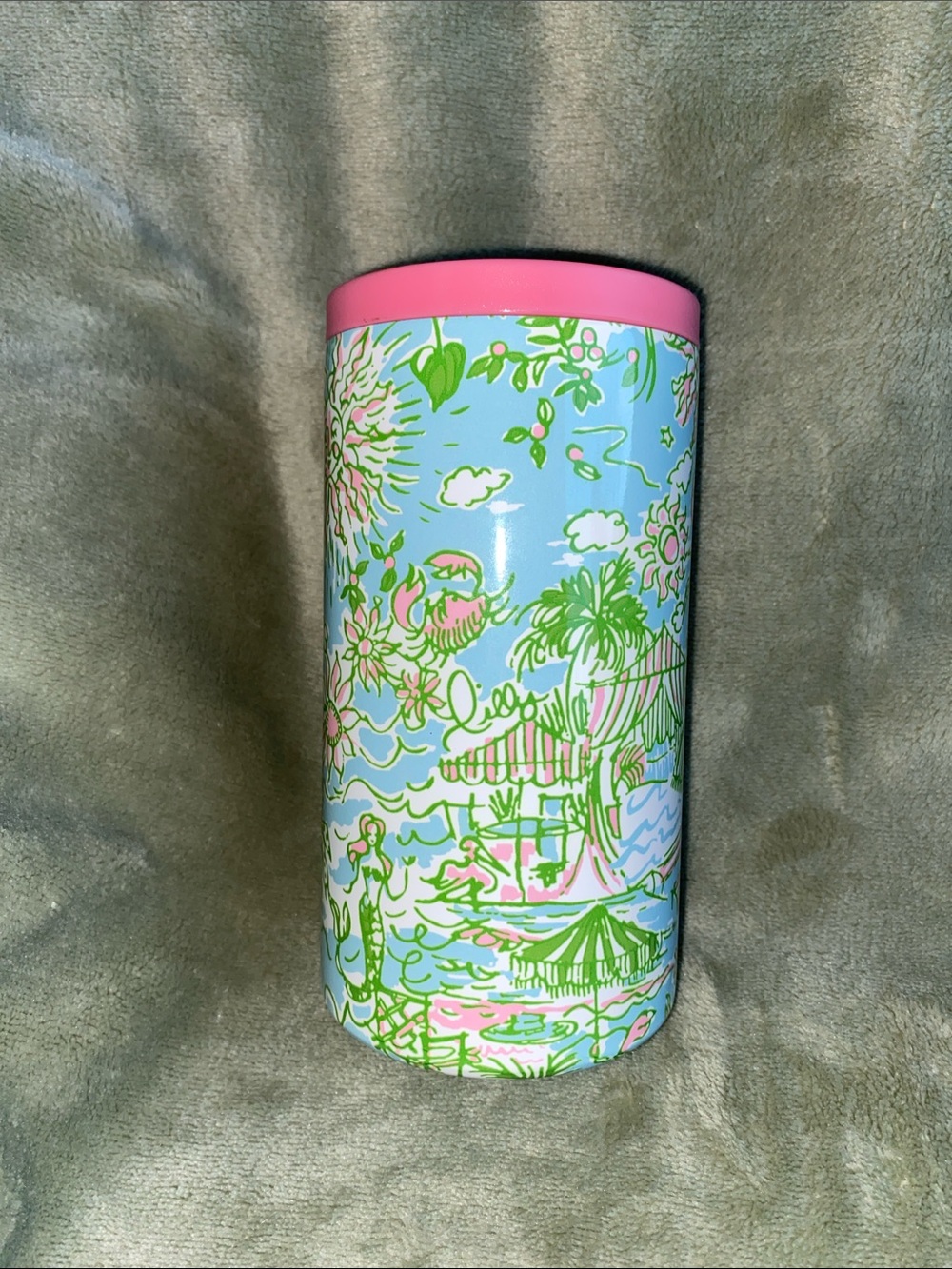 Lilly Pulitzer can cooler